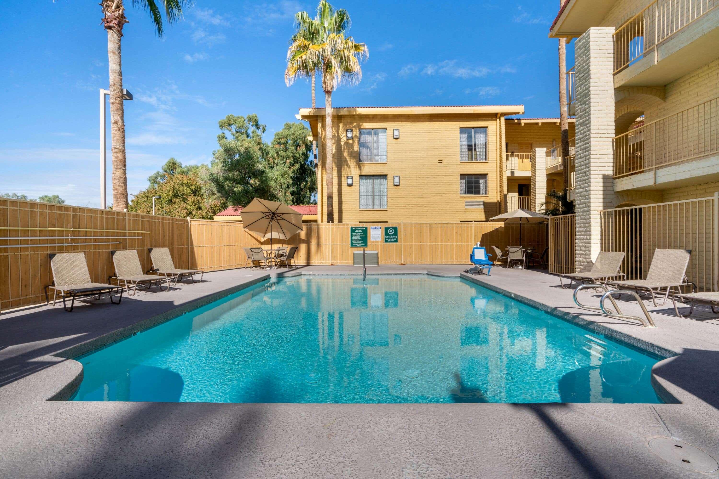 טמפה La Quinta Inn By Wyndham Phoenix Sky Harbor Airport מראה חיצוני תמונה