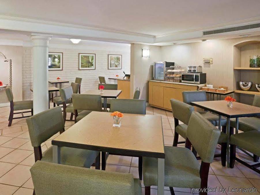 טמפה La Quinta Inn By Wyndham Phoenix Sky Harbor Airport מראה חיצוני תמונה